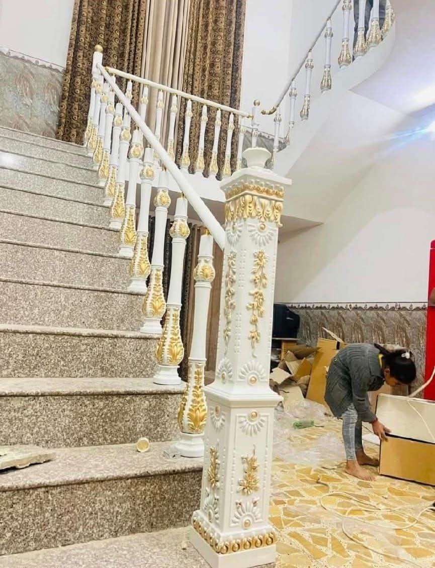 محجرات المنيوم تركي بضمان فعلي⚒️🇹🇷               

نوع المقطع اولسان                        
سعر المتر الدائري ( 43000 الف ) 💥
سعرالمتر العدل ( 35000الف) ( ملاحظه) جميع الالوان ) 🌈
سعر المتر 3 خطوط (33000).
ضمان فعلي/ 10سنوات ⚡️كرسته وعمل ونقل🏡
سعر الرمانه الديكور ( 2500 دينار ) 🇹🇷
 
  ( ملاحظه ) تتاكد من نوع المقطع والكيج اذا مو نفس المواصفات المذكوره يرجع الكادر. 📴
محجر المنيوم تركي ( مربع ) 🇹🇷
سعر المتر( 75000 الف )  جميع الالوان.  
سعر المترمربع الارجل ( 50,000الف ) 
محجر جام( cnc ) تركي 🇹🇷 
 جام 10 ملم مقسئ 
سعر المتر (70000)الف ) 🪞💢
ضمان 20/سنوات 💯
(سعر البايه (25)الف للعرنوص
كافه انواع الابواب والشبابيك الالمنيوم وcnc 
باب صحيات بانواعه والالون 
عمل كاشوانيه غنينه الغاز 
كاشوانيه احذيه 
ملاحظة) اذا عندك درج تريد تسويله محجر وتريد تعرف شكد يكلف 💵بس صور الدرج مقطع فيديو 📸أرسله على الصفحه او على الواتساب ونحسبلك التكلفه بالزايد شكد يكلف ونرسلك الصور والموديلات 🎞️
#خليك_بالبيت 🏠 احنا نجيك 
الاسعار تشمل ذي قار والاقظيه والنواحي.  ⚜️
مستعدون لتنفيذ كافه اعمال المحجرات للشركات والدوائر الحكوميه والاهليه وباسعار تنافسيه وكوادر ذو خبره عاليه 

لايك للصفحة👍 ليصلكم كل ماهو جديد 🆕
للتواصل ارسال رساله✉️ او الاتصال بنا  ☎️ 

( واتساب ‪***********‬‏ ♻️ اتصال*  

( ومن الله التوفيق ).      (  الديكورات  والسقف بنواعهاا )

