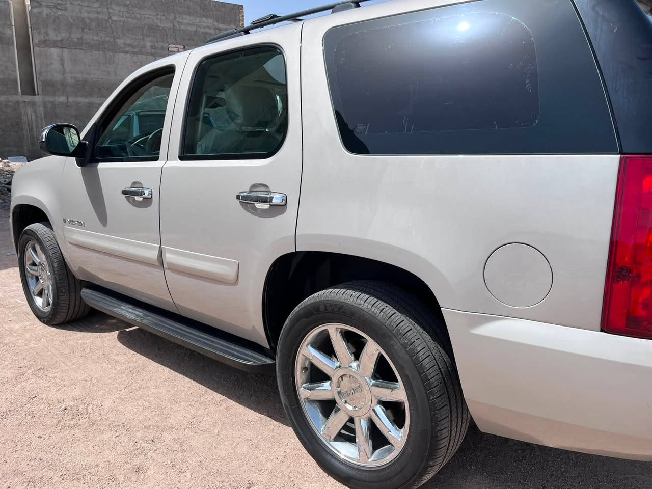 م عليكم يوكن بترا ألون شباني سياره دخول جديد كفاله كص انتربول ضربه وصبق سياحه من الكويت قبل سبوعين دخلت سياره كارتون سياره أخت زيرو حطيت ارقام مال سياره محتركه كركوك النكليزي شرط الحاسبه حته واجهه مال سياره عندي موجوده مكاني البصرة  سعر 90مراوس حسب الغناعه ***********
