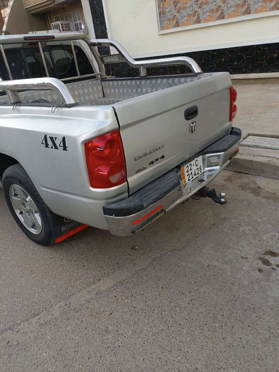 السلام عليكم
عندي دوج داكوتا موديل 2006محرك 3700كير عادي بيكب إب دبل قمارة باب عريض السيارة جاهزة السعر 90ورقة مكفولةعدا طخة خفيفة دبل أكسل فور ويل ماشية 125الف ميل الموقع بغداد الكرادة رقم الهاتف *********** رقم شمالي اربيل بسمي تحويل سنويتها 2028 وإذا اكوا مراوس
