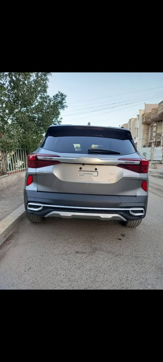 السلام عليكم
كيا سيلتوس وارد امريكي 
دخول جديد بدون رقم _ موديل 2023
منفيس ب اسمي 
فئة SX فول مواصفات عدا الفتحة 
محرك 1600 تيربو 
ماشية 10,000

بصمة وتشغيل عن بعد 
كشنات جلد _كشن كهربائي 
كشنات تدفئة 
رادار امامي 
رادار خلفي 
رادار جانبي نقطة عمياء 
رادار تنبيه عند فتح الأبواب 
قيادة شبه ذاتية 
اوتو هولد
نظام صوت 
إنارة داخلية متغيرة 
شاحن لاسلكي 
تبريد قطعتين 

الحادث:جانبي تبديل جاملغ امامي عكس السايق وباب تفصيخ وصبغ الباب الخلفي حافة البنيد بيها تكحيل بسيط  ايرباك بردة 

رقم الشاصي مرفق بالمنشور 

الرقم:***********
السعر:145

