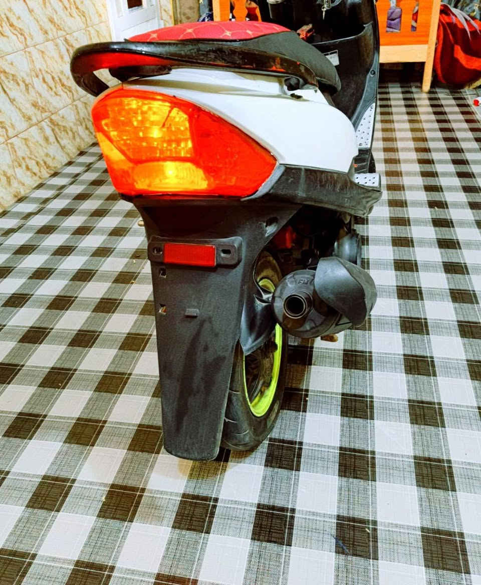 ماكس عدلة بوشه ٤٩ بلاد دراجه خير من الله مزود سلف٥٥ ودبل خلفي وصالنصه fm كفرات كله مختم بلاد مالتها سعرها: ٦٥٠  تواصل ***********
