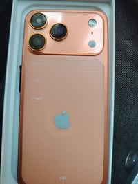 ايفون ١٧ كوبي • كارتون • مكاني لشاميه