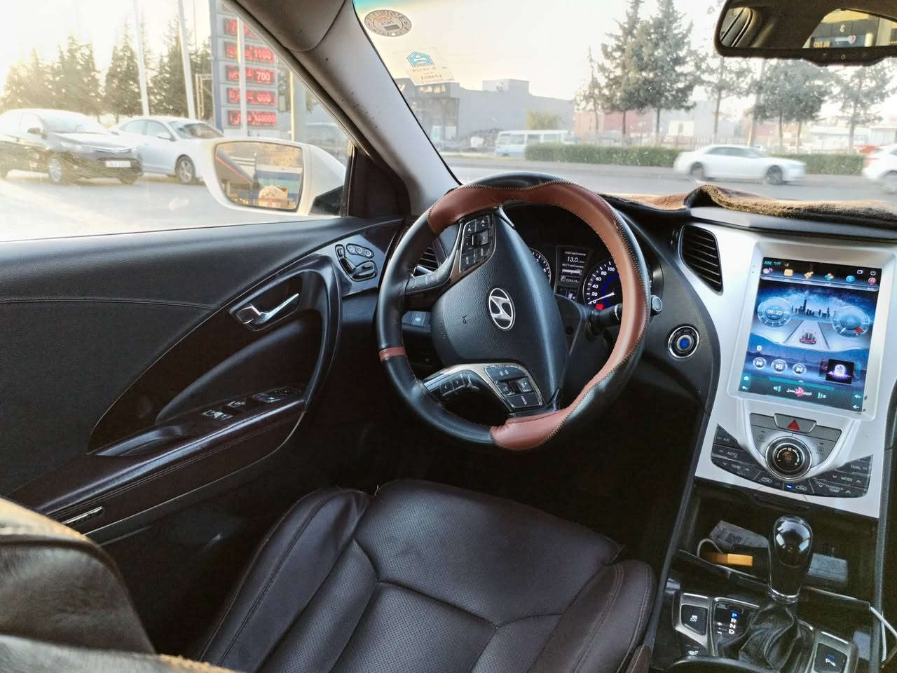 للبيع ازيرا 2012
محرك 3000 V6 
وارد خليجي فول
رقم وهزة جديد تحويل مباشر. 

بانوراما 
تشغيل والابواب بصمه 
نظام ترحيب 
كراسي كهربائي
بردات خلفي وجانبي
كراسي تدفئة وخزن
حساس امامي خلفي
الايرباگات كلها سليمه
صبغ باب ونص جاملغ ومكانات بارد
129$  ومجاااااال.
***********
وتس آب وكورك
