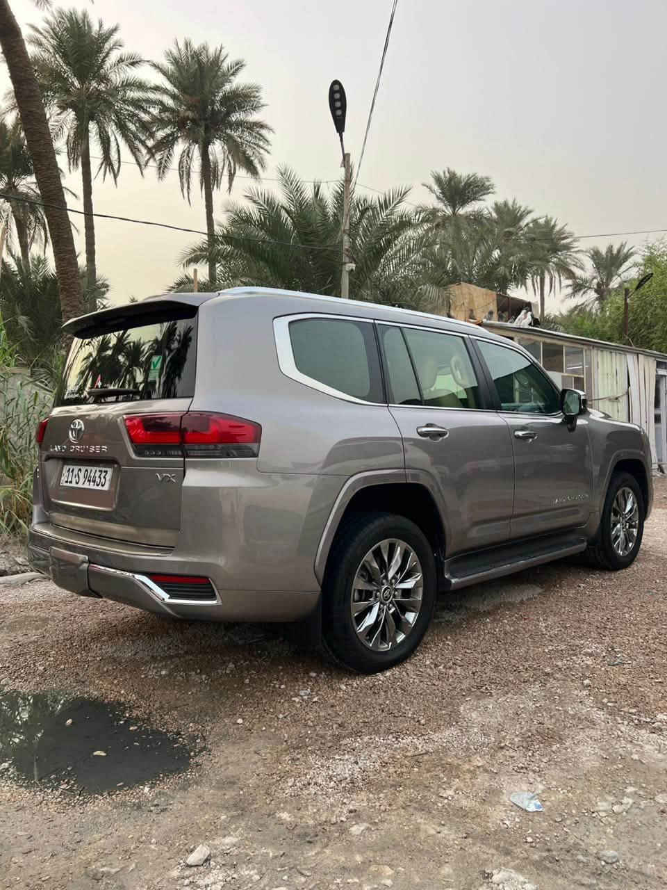 لاندكروز ٢٠٢٣ vx توربو ساز 
مكفولة
ماشية ١٠٦ الف 
للبيع او مراوس بسيارة اقل 
مكانها السماوة و رقم بغداد شبه مميز 
***********
