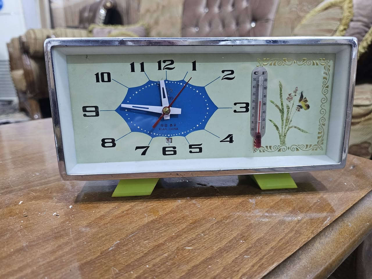 ساعة منضديه تكويك ام المنبه مع محرار صيني قديم بحالة جيده جدا


**إذا كنت صاحب هذا الإعلان وتريد حذفه لأي سبب، رجاءا أرسل رسالة إلى الدعم الفني**