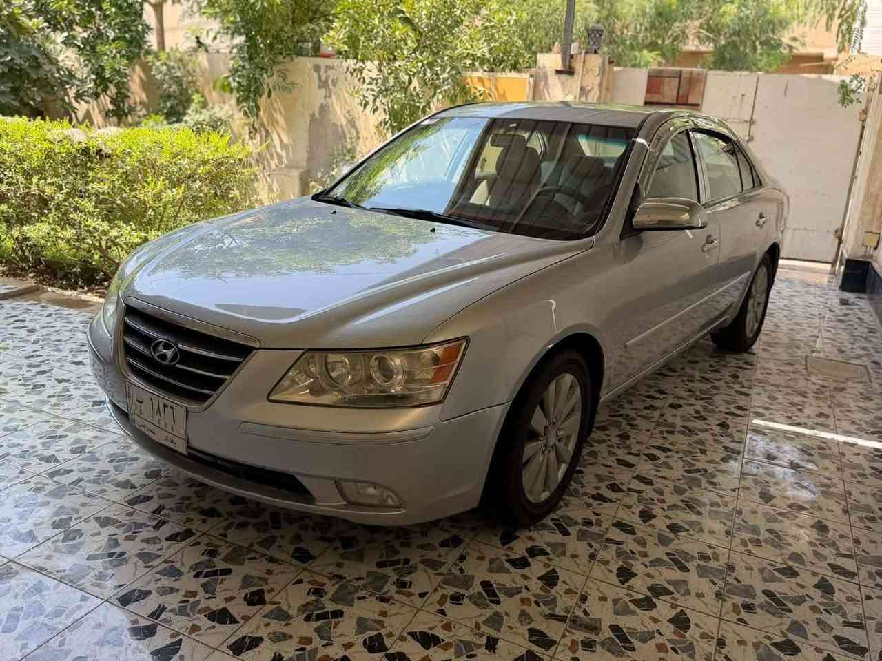 السلام عليكم
سوناتا موديل 2010 للبيع
مكينه 2400 
مكفوله كفاله عامه من الضربه والاصبغ
مكينه وكير حداديه تبريد تخم تاير كله جديد
ومكينه وكير مامفتوحات سياره نضيفه وجديده
مكاني بابل الحله
السعر 108 وبيه مجال بصيط
الاتصال ***********
