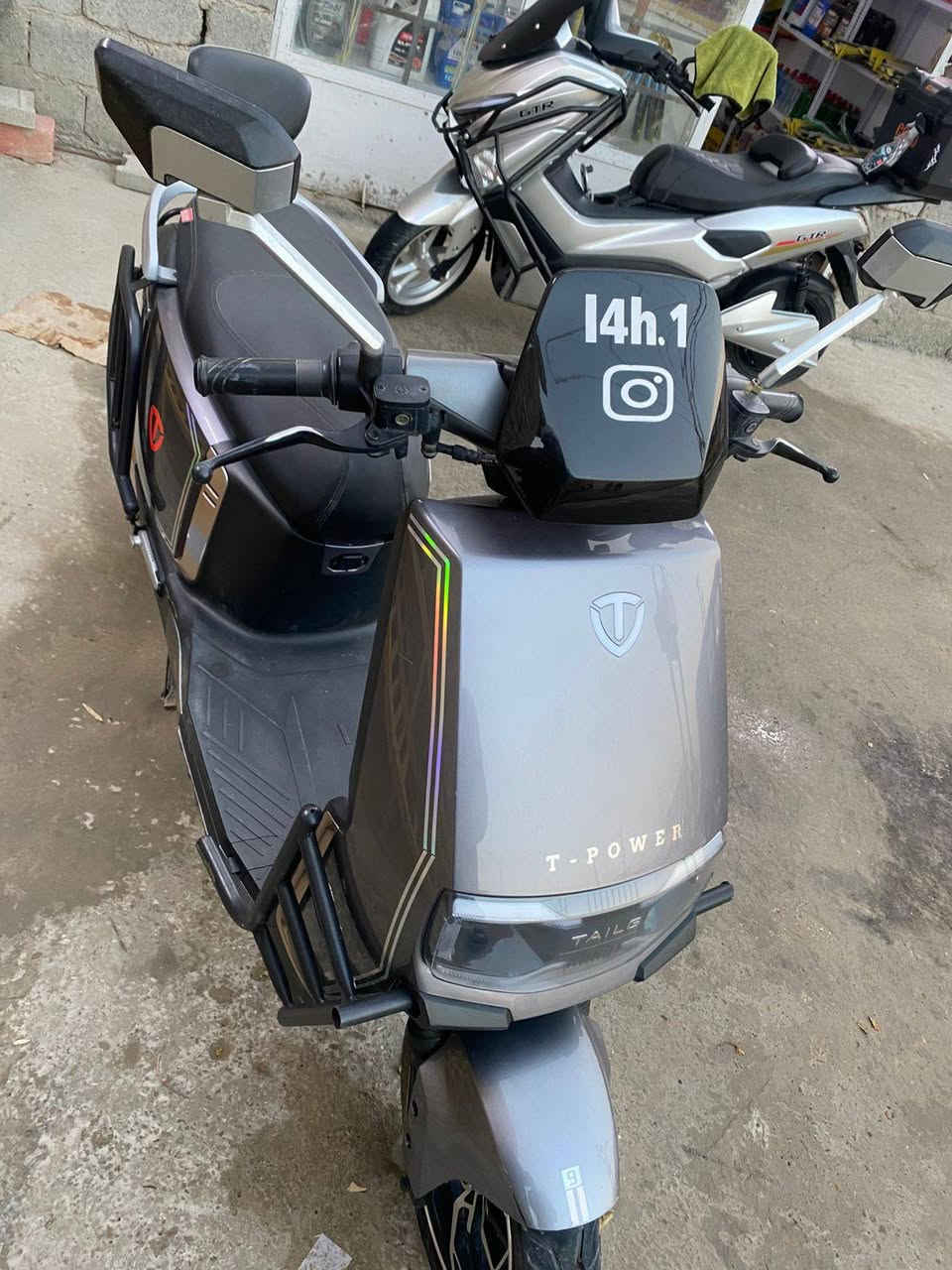 سلام عليكم شباب دراجه شحن نوع تالچ موديل2025 عداد السرعه قفله80 الدراجه نضيفه مثل ما واضح بل صور حالين الشحنه الوحده للبطاريات تمشيك45 كيلو
سلام عليكم شباب دراجه شحن نوع تالچ موديل2025 عداد السرعه قفله80 الدراجه نضيفه مثل ما واضح بل صور حالين الشحنه الوحده للبطاريات تمشيك45 كيلو 
3 نمره + بك خلفي الدراجه تحتوي عل بصمه موجوده عندي نسختين
السعر 850
مكاني بغداد سبع البور 
 الشراي يراسلني واتساب***********  او فيس.
