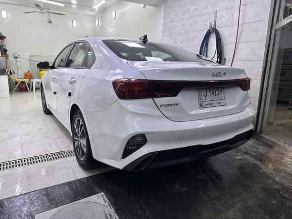 فورتي2023
للبيع كيا فورتي 2023 رقم بغداد باسمي 
نص  مواصفات 
ماشيه 20 الف 
حدثه بسيط بدون ايرباك 
بيه صبغ نص البنيد بدون دواخل بشرط 
وبيه بالصندوق شويه يم الرقم صبغ 
السعر 168 وبيه مجال 
‭0770 838 5026‬
