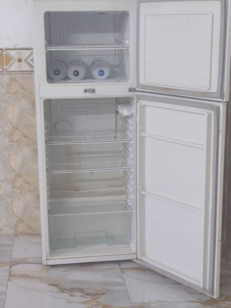 ثلاجه للبيع فول تجميد تجي تفحص وتاخذ السعر 175 عنوان كربلاء تواصل على رقم الهاتف فقط*********** كربلاء, العراق
