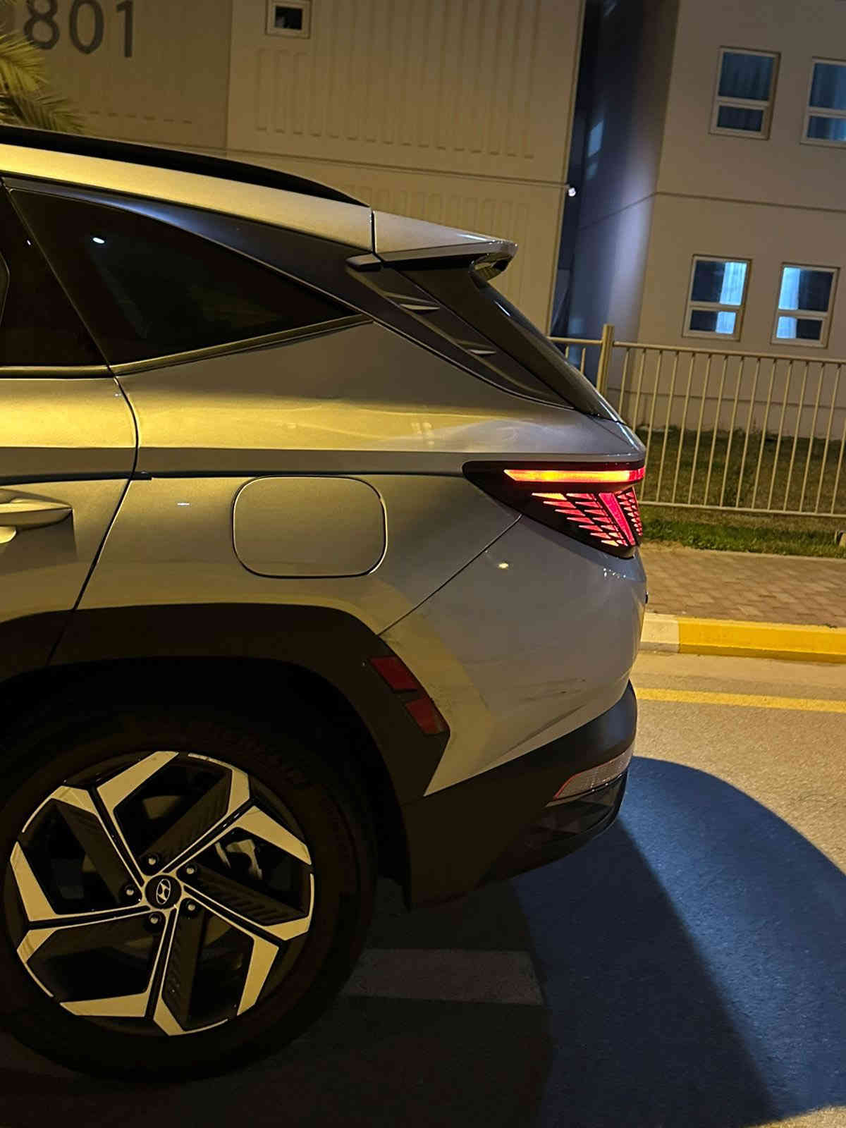 السلام عليكم ( مكلف في النشر)
توسان 2024 لمتد وارد امريكي محرك 2500 اعلى مواصفات خاصه لمتد 1/1 VIP.   ( ترهم مراوس حسب القناعه ) بدون اي تبديل ليبل واحد بدون ارباك كلهن سليمات 
 بصمه + بصمه ابواب لمس
 بانوراما 
كيج الكتروني متغير 
كاميرات ٥
كير دكمه 
نقط عمياء
رادارات امامي خلفي جانبي
تتقدم للامام وللخلف ب بصمه
هندبريك بصمه
كشنات كهرباء
كشنات جلد اسود
كشنات خزن ميموري
كشنات تبريد وتدفئه امامي خلفي وتدفئه استيرن
قياده اليه
بك لايت لد
 لايت لد + زينون
شاشة كبيرة لمس
من تشغل اشارة يقلب الكيج كامره
 شارة جانبيه
تثبيت سرعة
ويل كب كبير كروم
تحديد مسار 
فول تحكمات ستيرن
تبريد لمس
 السماعات شركة BOSE
 شحن وايرلس
نظام gps خرائط
 شفتات كير ب ستيرن
حساسات امامي خلفي
تشغيل عن بعد 
 اوتو بارك 
 مود ادرايف اقتصادي - سمارت - سوبر -وثلجي 
نظام نزول منحدرات 
تبريد قطعتين امامي خلفي 
ويل كب حجم 19
 شاشه ابل كار بلي  
 اوتو هولد 
مكانها بغداد السعر 190 ورقه وبيها مجال رقم بغداد 
لللاستفسار: ***********واتساب فقط
