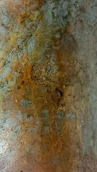 مساكم الله بالخير والبركه 🇮🇶🕊️🇮🇶 دلة بغدادية قديمه جدااا قياس 25سنتم تزينت بختم صانع الدلة العراقيه الاصيله سيد صالح بغداد نظافتها تامه وموضحه في الصورة للاستفسار خاص او الاتصال على الرقم التالي ***********أخوكم كرار الشيخ
