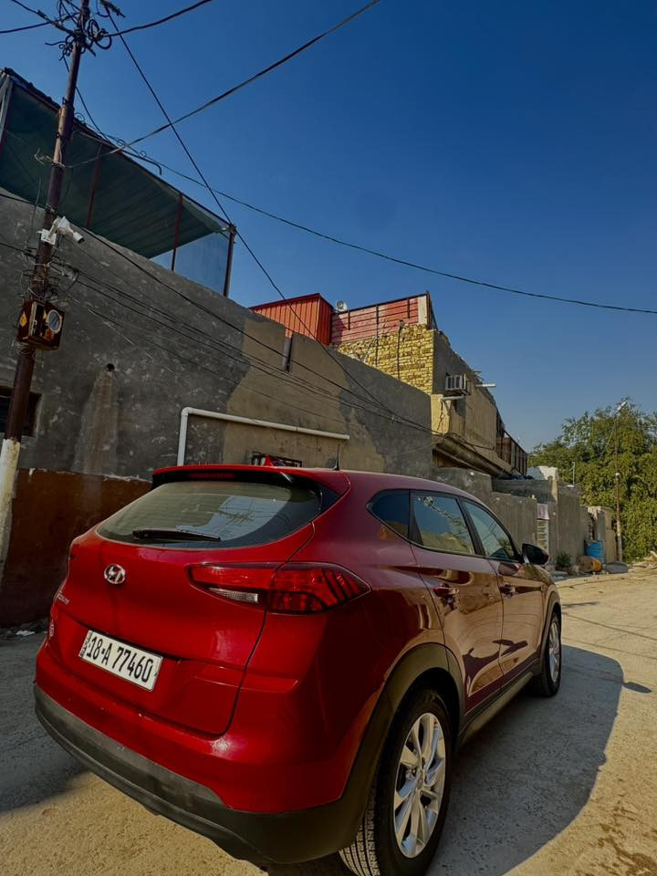 (للبيع او امراوس)
توسان 2021 للبيع وارد امريكي ❤️
حادث فقط جاملغ  امامي بدون ايرباك 
 (الضرر فقط جاملغ بجم كبس )
رقم بابل الجديد   
موصفاتها 
شاشة كبيرة 
سايد بريك بصمه 
كروس سرعة
كامرة خلفية
السيارة جديدة وجاهزه من كلشي
مكان السياره بابل
للاستفسار ***********
