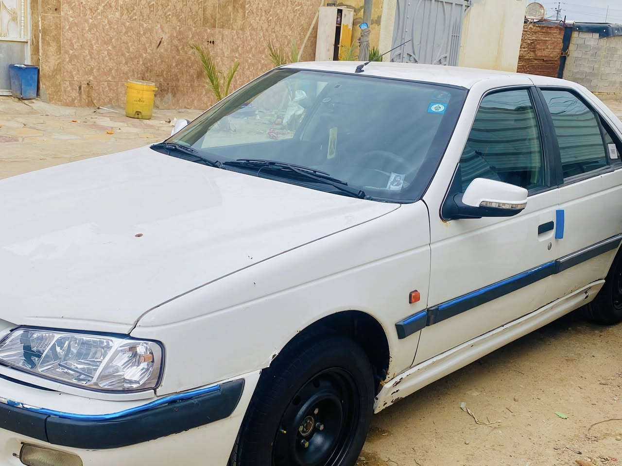 السلام عليكم 
سياره بيجو بارص  14  رقم ميسان للبيع سياره خير من الله تبريد وتخم تايرات جدد كير ومكينه نعمه مابيه تنقيص 
رقم الهاتف ***********
س 45$
