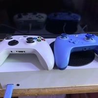 اكسبوكس سيريس اس للبيع xbox series s   ذاكرة 512 gb  ووياه جوستك واحد ...