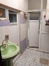 بيت للايجار • طريق جديدة • قرب اسواق السجاد