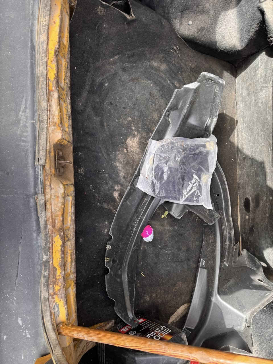 سلام عليكم سايبا 11 نظيفة متعوب عليهة تخم تاير خط ابيض محرك كير جدد مال شارع متوكفك راعيهة عندي رقمه بيتهم بشارع المغرب وشال وتليفونه مغلق ابيعلك هيج اتكفل سرقه وعشائر سنويه عظم عاج السعر 13 بيهة مجال قليل حك الجيه عنواني بغداد العبيدي ***********
