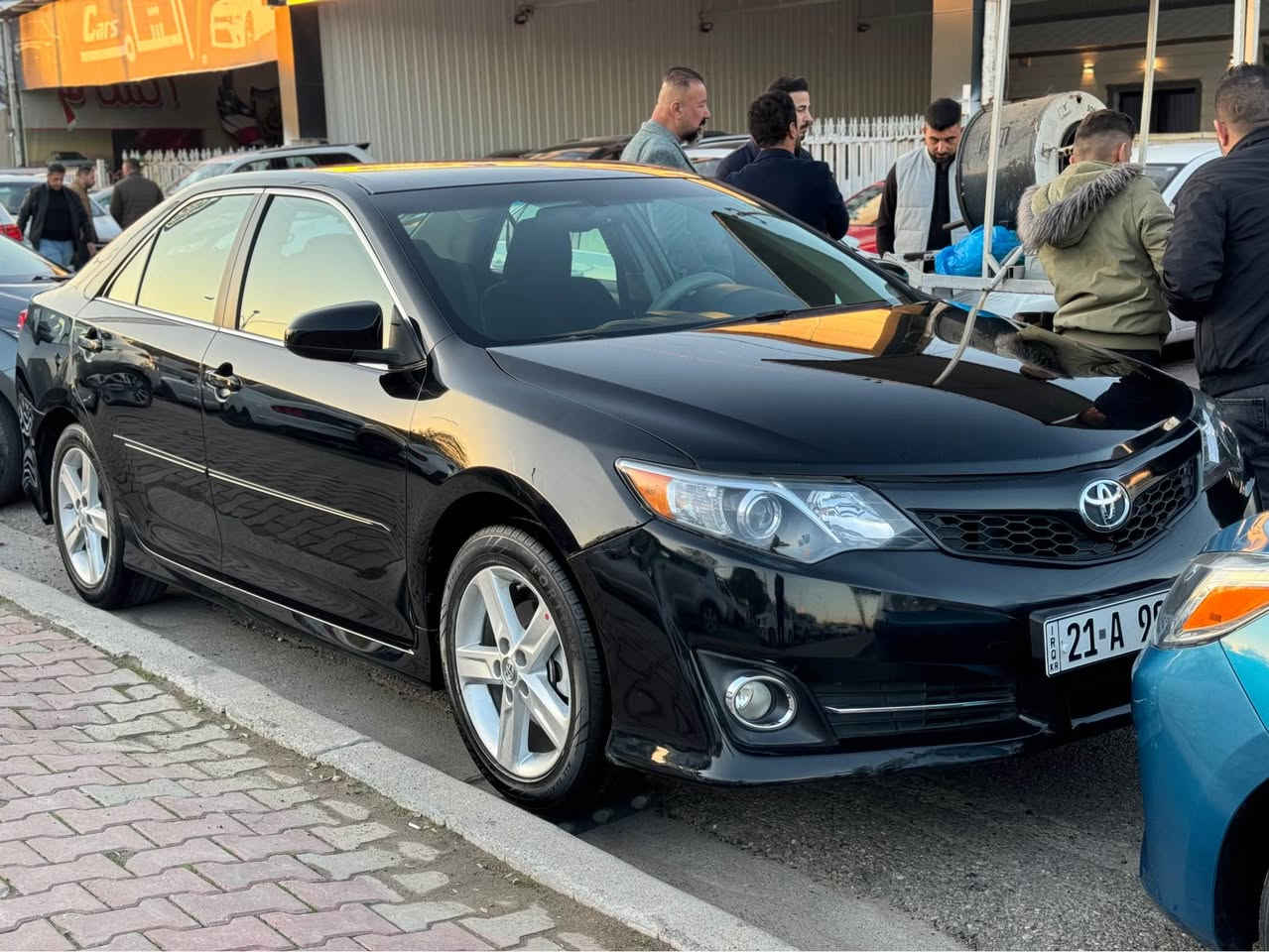 سلام عليكم كاميري 2012مواصفات seامريكي سياره تبديل بونيت بيلادي بدون دواخل بدون كلشي و باب خلفي    سايق هم تبديل  بيلادي جاملغ خلفي بيها شبر صبغ  سياره جديده بمعنه الكلمه ماشيه 96miحقيقي سنويه راقم كلها جديده گيرو محرك بشرط ممفتوح و سعره 131$مكان السياره كركوك للسفتار  (***********(*********** كركوك, العراق
