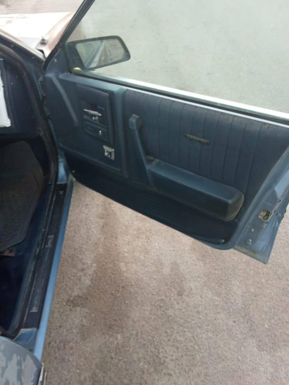 سلام عليكم شباب سلبرتي البيع السياره كله على البلد السعر 32اوبيه مجال مكاني نجف ***********
