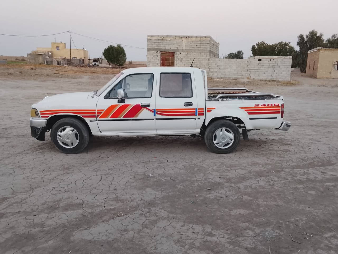 سلام عليكم تيوته 91 رقم قادسيه مشروع وطني شرط تحويل ثاني يوم كير مكفول شاصي لشرط محرك مكفول لشرط جديد مكفولات سياره حلوه نضيفه جاهزه من كلشي ترايك وين ماتريد صبق عام فقط جماليه لادعمه ولا كلبه سعر 38وبيه مجال 
***********
 مكان سماوه الخضر 
بيع او مراوس
