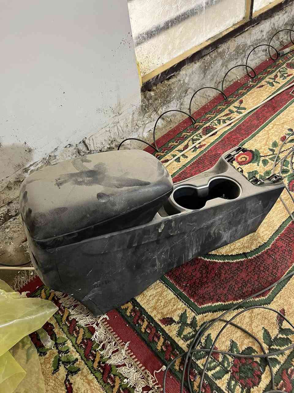 السلام عليكم اخوان اغراض اصليات النترا 2015 خليجي للبيع 
كنترول تبريد 
شمسيات يمين ويسار 
تجوة فرس 
تخم سفايف ابواب نضيفات جدا 
جوانب شاشة رصاصية اليمين بيها ضرر بسيط و اليسار نضيفة جدا


**إذا كنت صاحب هذا الإعلان وتريد حذفه لأي سبب، رجاءا أرسل رسالة إلى الدعم الفني**