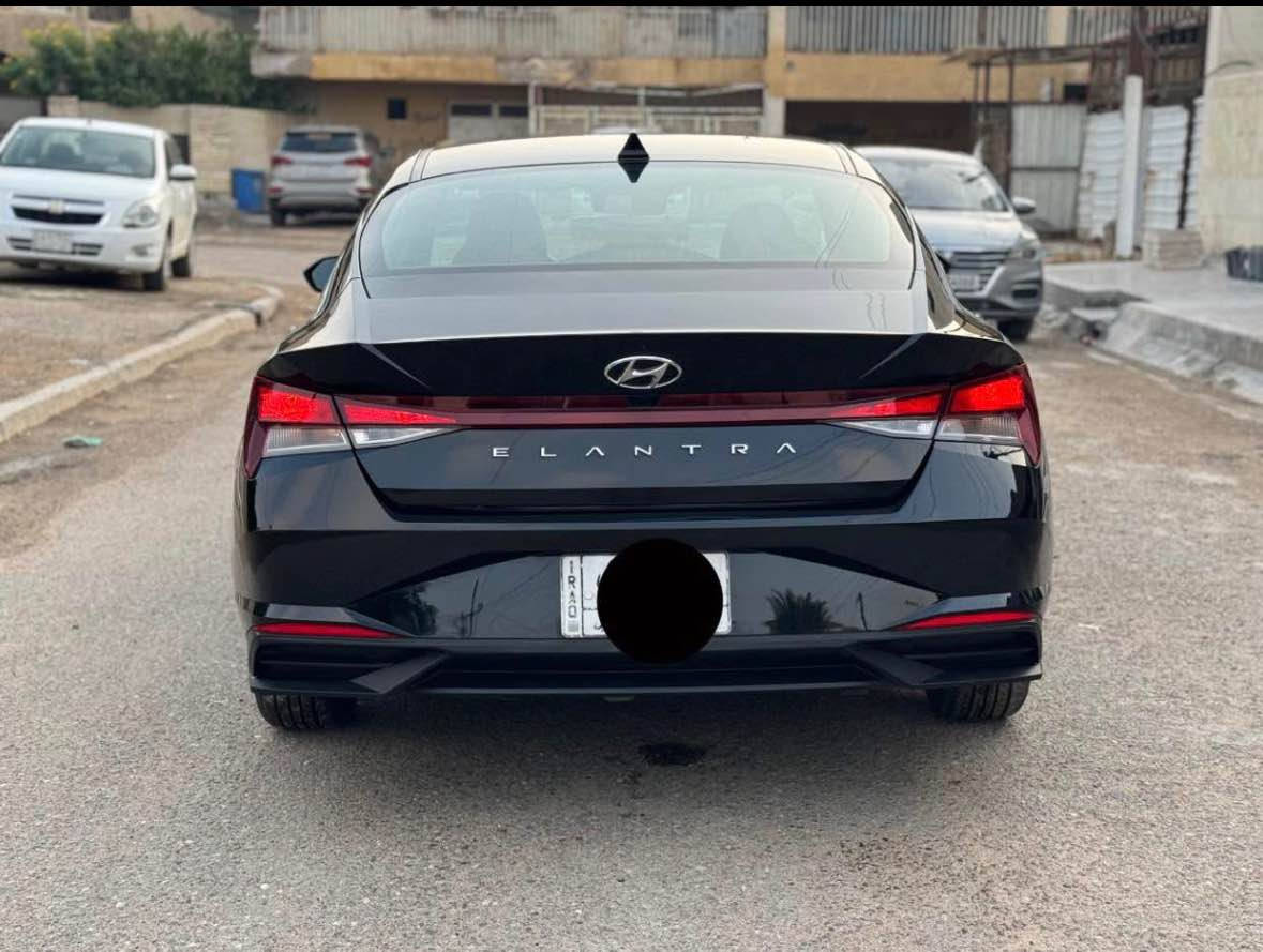 النترا 2023 للبيع  ٢٠٢٣
وارد امريكي حادث بنيد فقط  وبلعراق طخه بسيطه بين البابين ونصبغن الباقي مكفول صور الحادث والسونر بالمنشور 
كير مكينه صدر على وضع الشركه ماشيه 70 
رقم بغداد الجديد/ هزة جديدة/ سنوية جديدة
مواصفات فول عدا الفتحه ( بصمه / تشغيل عن بعد / دشبول ديجيتال / سايد بريك دكمه / اوتو هولد / 3 انضمه قياده / تدفئه كشنات / شحن واير ليس ) 
مكاني بغداد/ اليرموك 
السعر :- 133 وبي مجال 
للاستفسار :- *********** بغداد, العراق
