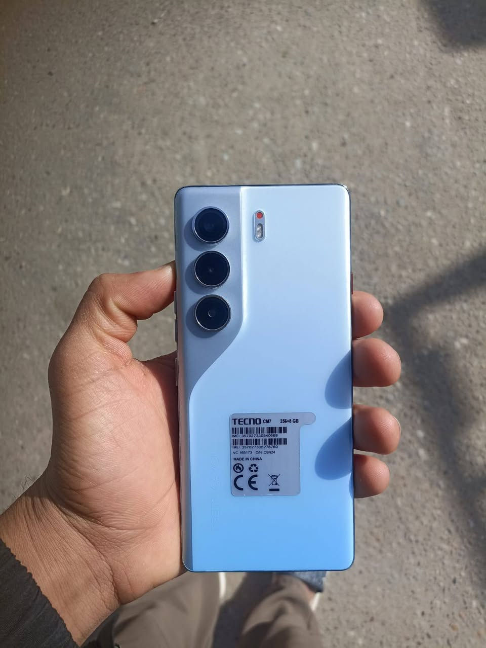 ت
تكنو كامون 40 بر 5G ذاكره 256 عشوائيه 8+8 بطاريه 5200 معه ملحقاته شاحن 45 واط رايده اب 250 والمو شراي لا يتعبني رقم الهاتف *********** فقط واتساب
