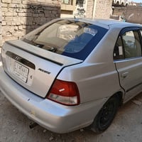 هونداي اكسنت 2000سيارة حلوة نضيفة تخم تاير سنوية 2027جديدة بس محركهة ب...