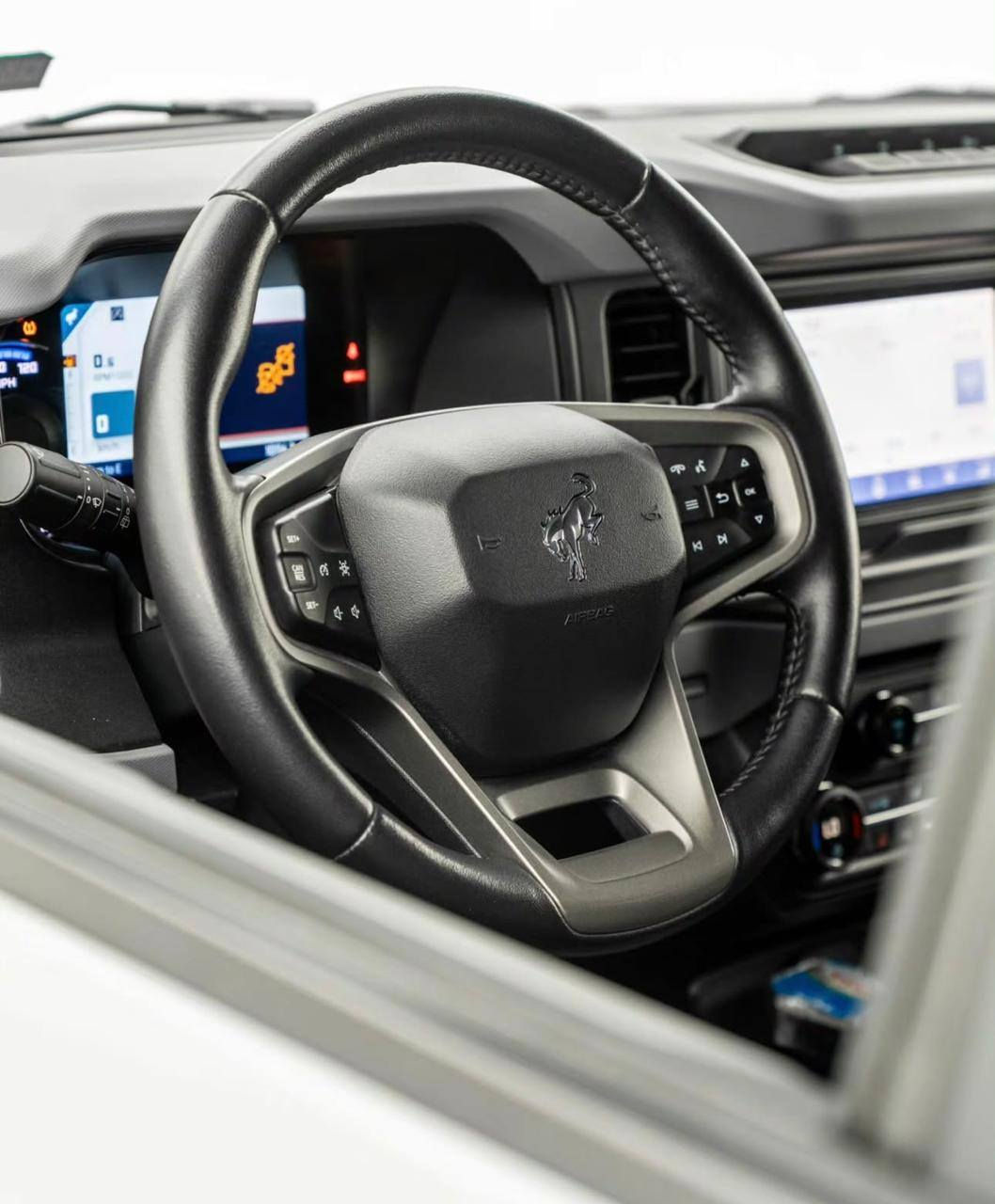 فورد برونكو 2023
6سلندر دبل توربو
5دكم مواصفات الافرود كامل 
7000كم  العداد
ضرر جاملغ خلفي تبديل شركه
سياره مرقمه جاهزه
مكان السياره دهوك
***********
سعر 355
