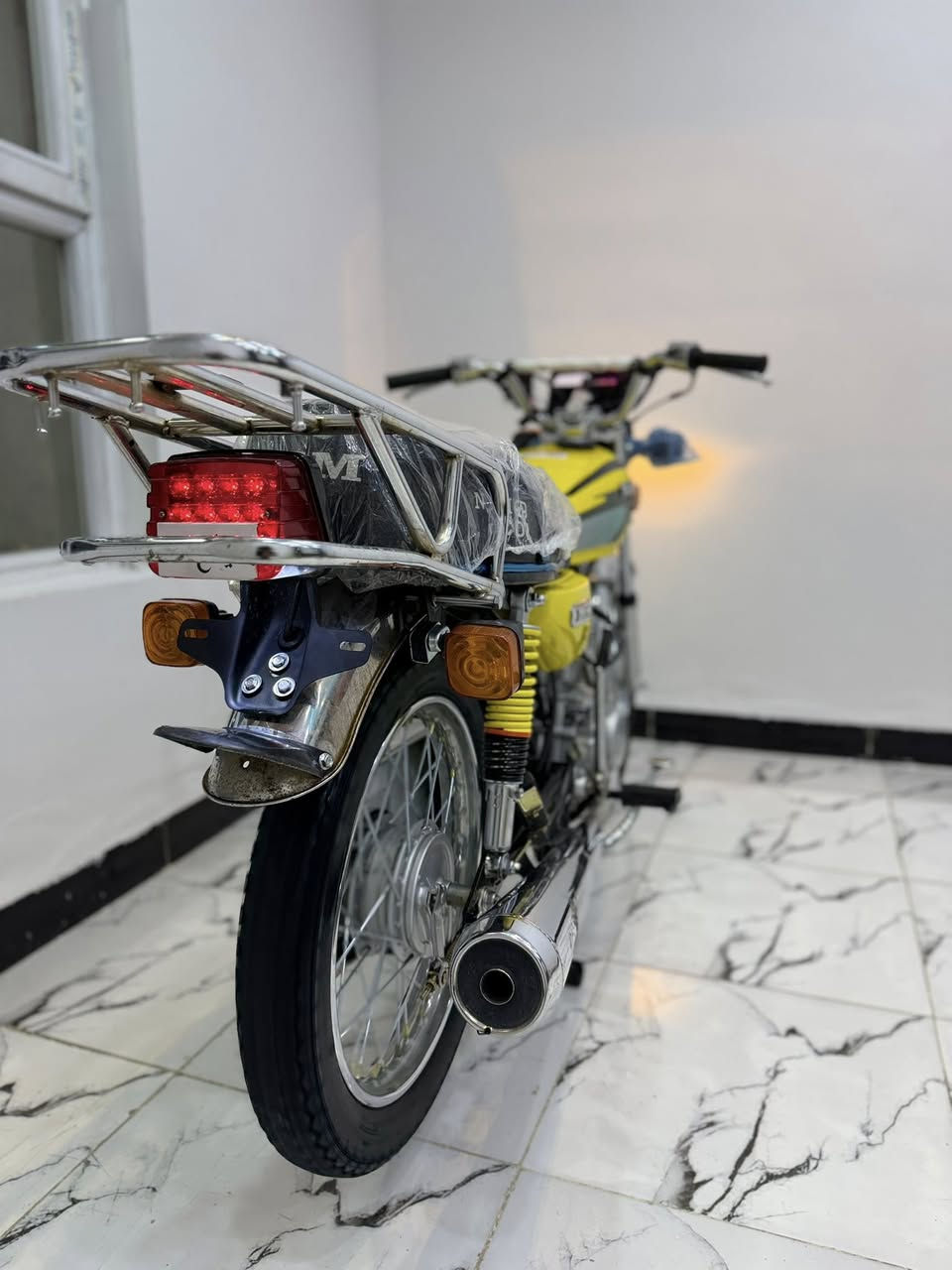 السلام وعليكم. نامه متياز البيع فقط
موديل٢٠٢٦ 
دراجه حيل حلوه  
بيها سوبايه طابقين  
دراجه مرتبه وجديده سعر خاص راسلني ودلل 
مكاني كركوك


**إذا كنت صاحب هذا الإعلان وتريد حذفه لأي سبب، رجاءا أرسل رسالة إلى الدعم الفني**