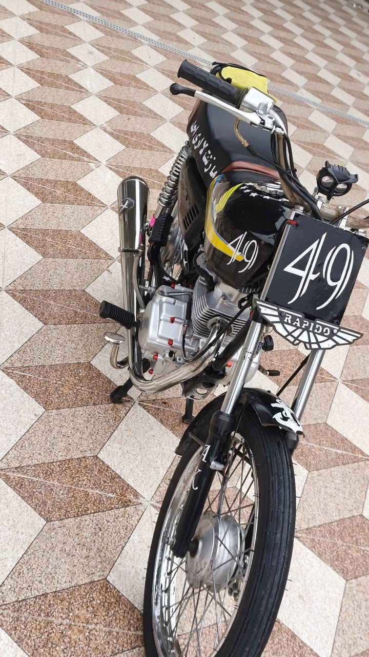 اسلام عليكم دراجه اوراق اصوليه كامله  شاصي ارشه موديل 16 دراجه ماعوزه شي ضفايره كامله وره وكدام اشاير اكلوب وره كدام باتري كلشي كامل بس اجيب اكلوبات وشد دراجه خير من الله مكينه نامه اصلي شلامجهه برغي مامفتوح ترقيمه يمك بال ناصريه تجي اداور وتروح مكاني ناصريه فضليه الشراي بي خير ويدلل متواجد فيس اتريد تخابر انه خادم . ***********
