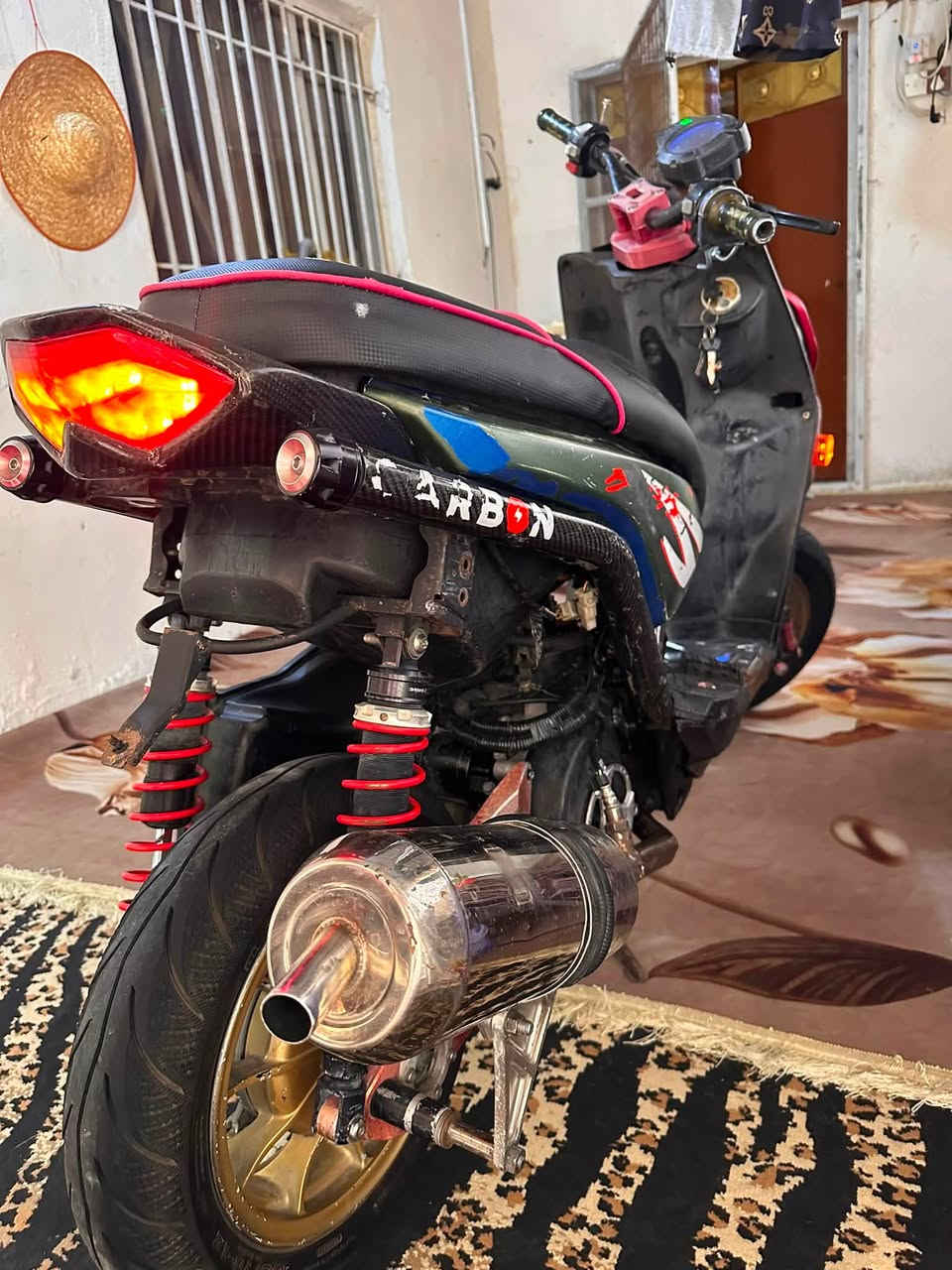 جبلي للبيع ملغومه غراض بيه نقوصات بسيطه ستاند صح واقيه مال طين وسايق مكينه قويه ولباقي كدامك 🎮 حي الجهاد *********** السعر 1250 وبيه مجال

