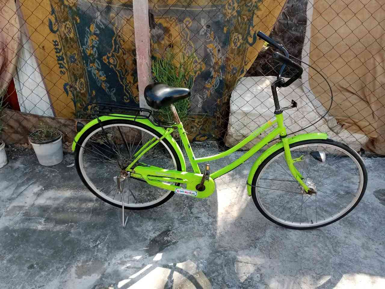 سلام عليكم بيسكل للبيع ياباني حجم 26 لون مميز تفاحي 🍏 بيسكل كامل تيرات جدد جوابة  جدد كشن جديد بريك جديد سعرة 65 مكان حلة نيل مقابل كوين بارك ***********
