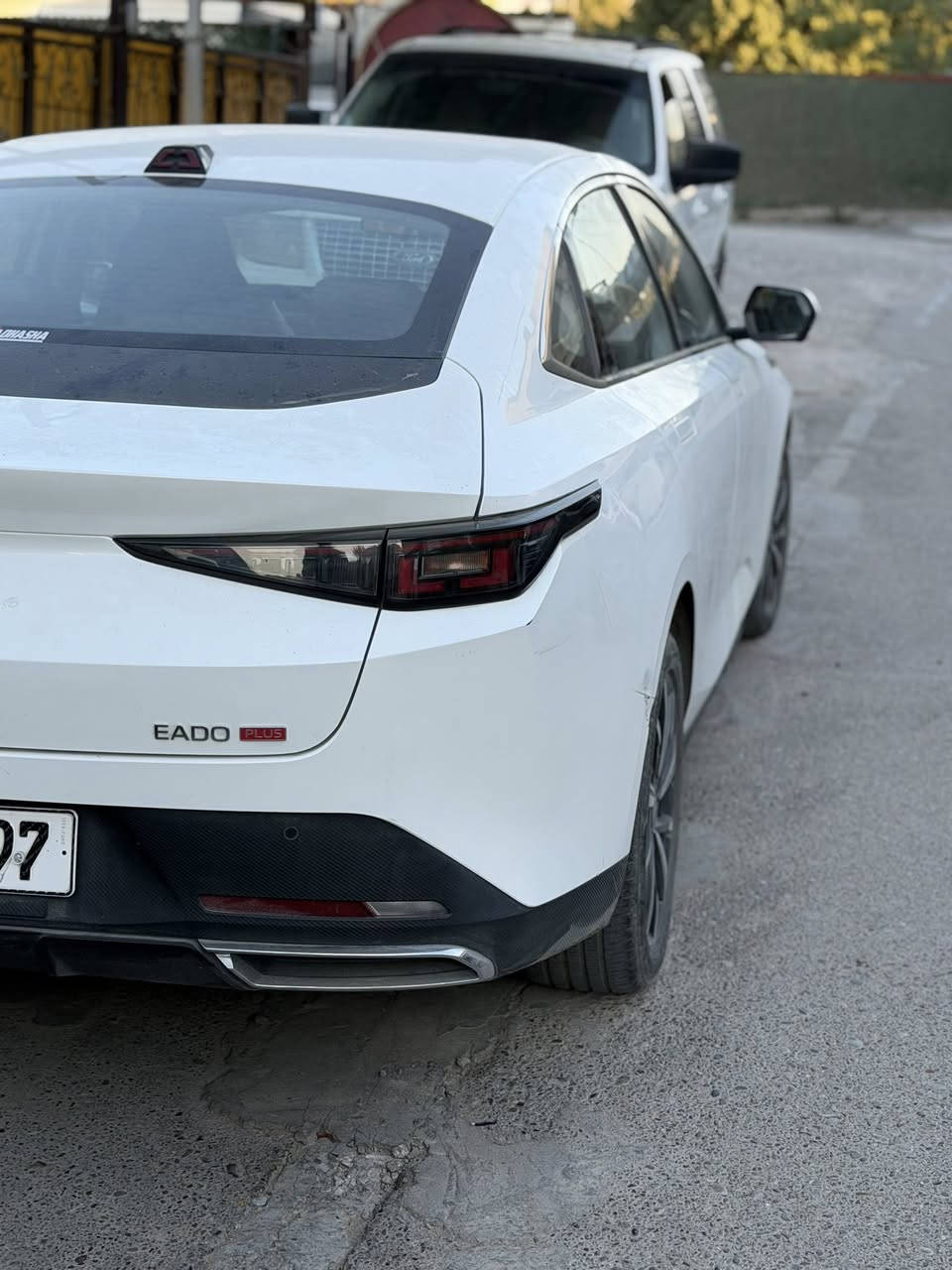 السلام عليكم للبيع
شانجان ايدو بلاص ٢٠٢٥ 
فول مواصفات 
فتحه تحكم ستيرن وضعيات قياده كامله 
ماشيه ٢٦ الف كيلو 
اللون ابيض رقم بغداد 
بدون حادث مكفوله كفاله عامه 
ماعده شخط بلدعاميه لخلفيه ورصعه بلجاملغ الخلفي حته ممبينه 
مكاني بغداد اليرموك 
السعر ١٣٨ وبيهة مجال 
ومواصفاتهة معروفه وسياره كلش مرتبه 
مكينه ١٥٠٠ توربو 
ضمان لشركه. ١٠ سنوات 
للاستفسار 
***********
