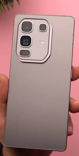 انفنكس not 50pro+ 5g;0! M اخو الجديد كامل الاغراض ذاكرة 256كيكا عشوائية 12+12مكاني بغداد مدينة الصدر ***********السعر 425 الف الاتصال خاص رجاء بغداد, العراق
