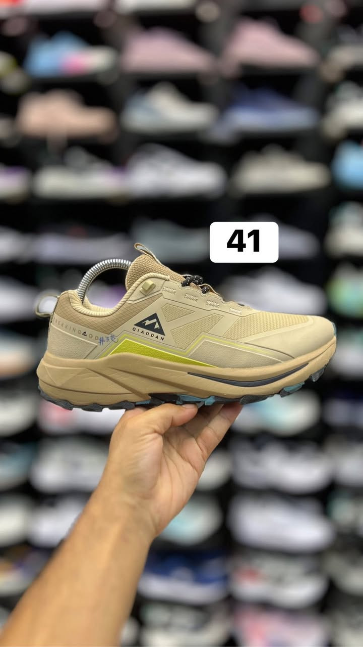 قياسات 38–39–40–41

السعر 25  
توصيل 5 محافظات 3 داخل النجف 
العنوآن نجف ملحق الروان
*********** واتساب
