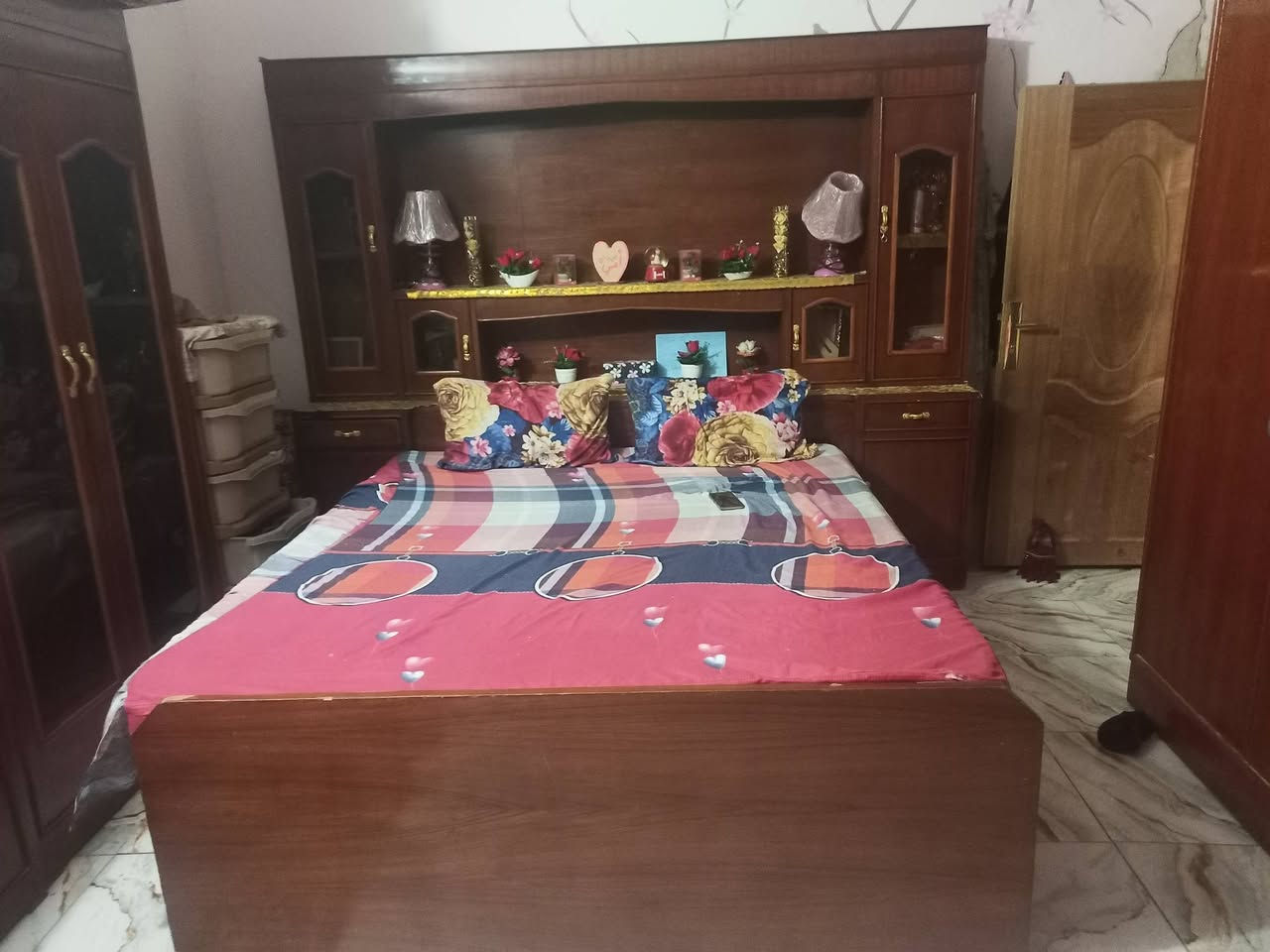 غرفه نوم حطاطه صاج درجه اولى المكان الخالديه السعر خاص الاتصال على هذا الرقم ***********
