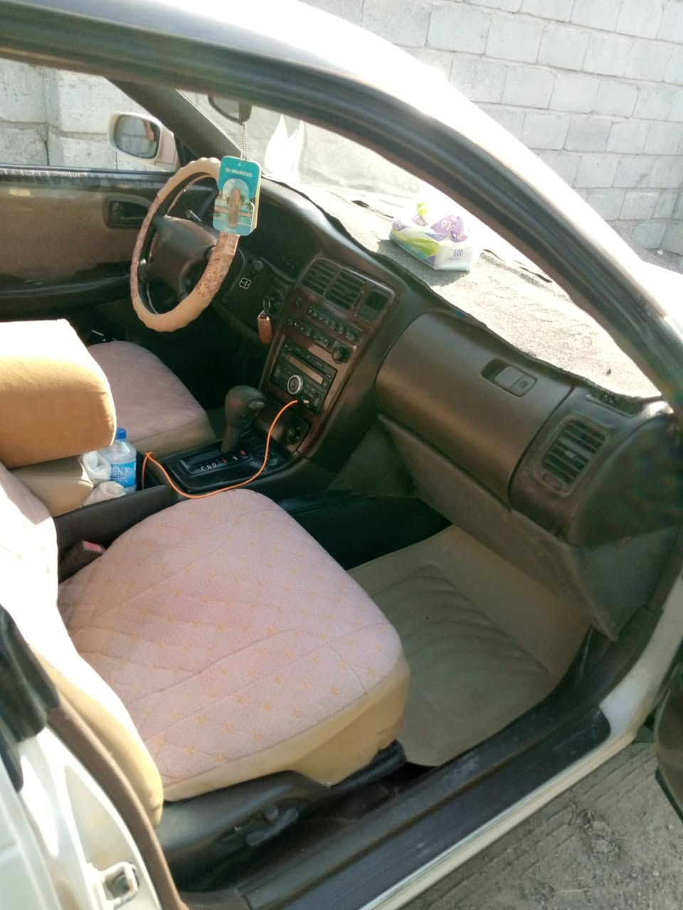 مارك نفخ ٩٢
اللون لؤلؤي
مصبوغة عام للجمالية 
كير مكينة مكفولات
تبريد تدفئة شغال 
صدر امامي خلفي جديد
سنوية مجددة لل٢٨

سيارة كاملة ماتصرف عليهة ربع 
كلشي شغال بيهة 
السعر ٦٥

للاستفسار ***********
