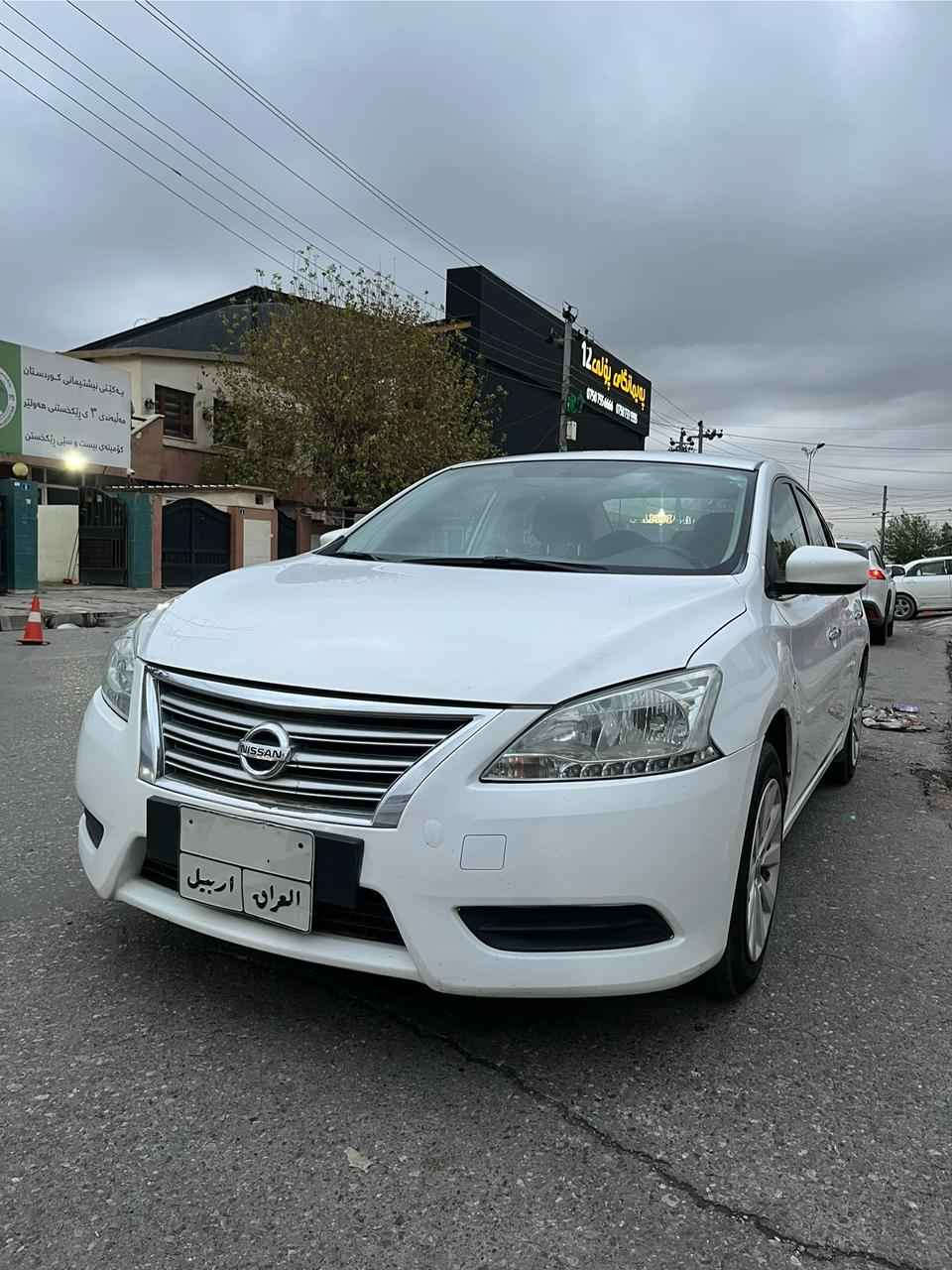 نیسان سێنترا مۆدێل ۲۰۱٦ مواسەفات خەلیجی بێ بۆیاغ گێڕ مەکینە تەقەو ڕەقە بە شەرت تەنها یەک بست جاملغی بۆیاغە  غرامەی ٨۲۰ هەزار لەسەرە پاش مامەڵە دەگەڕێندرێتەوە نرخی ۱۰٦ وەرەقەو تۆزەک مەجال *********** أربيل, العراق
