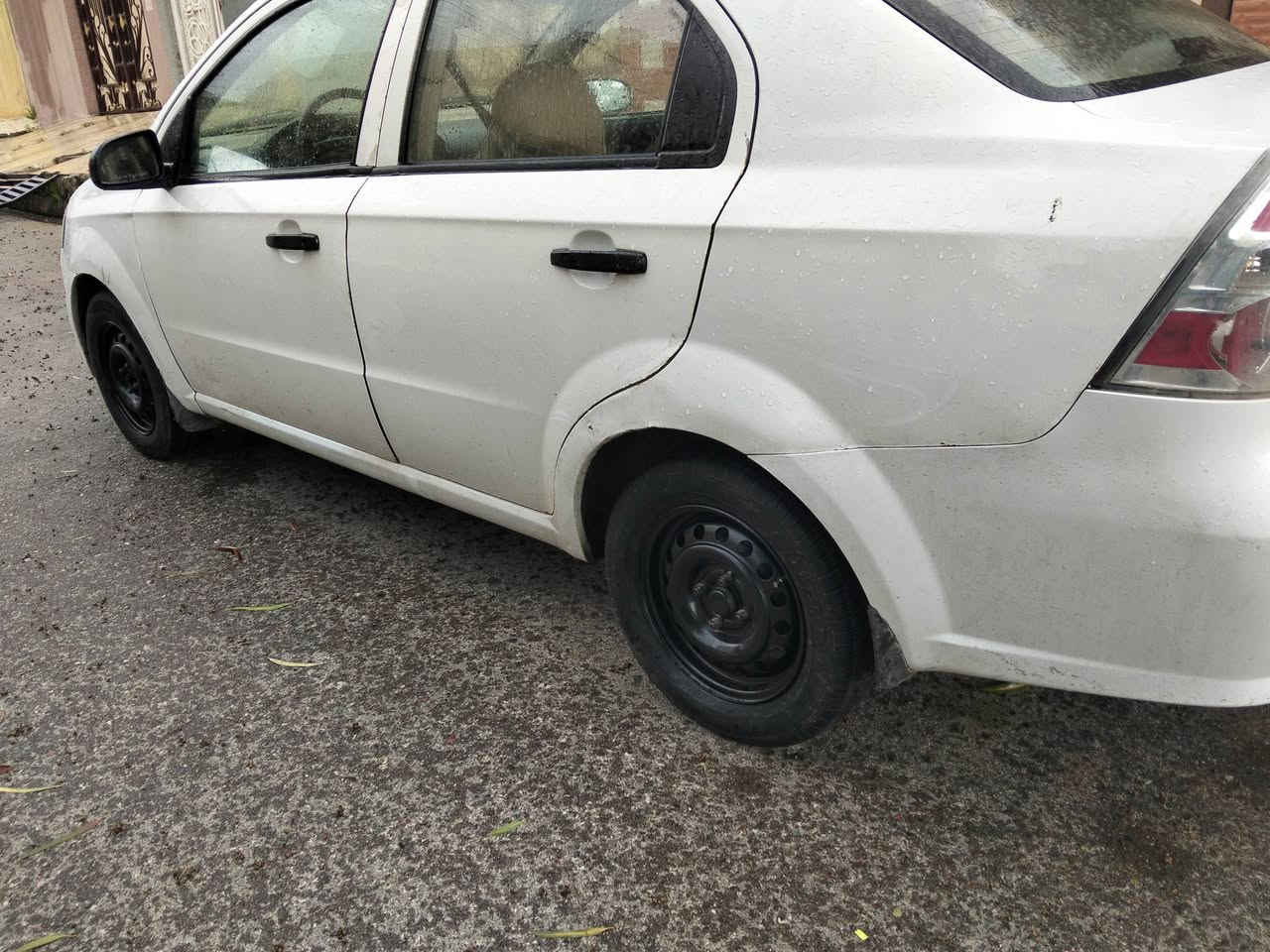 افيو 2011
محرك استرا تك المرغوب
داخل لونين 
رقم نينوى انكليزي سنوية لغالية 2030
هزة جديدة
بيها صبغ دائر وباب بخ 
السعر 61
***********
***********
