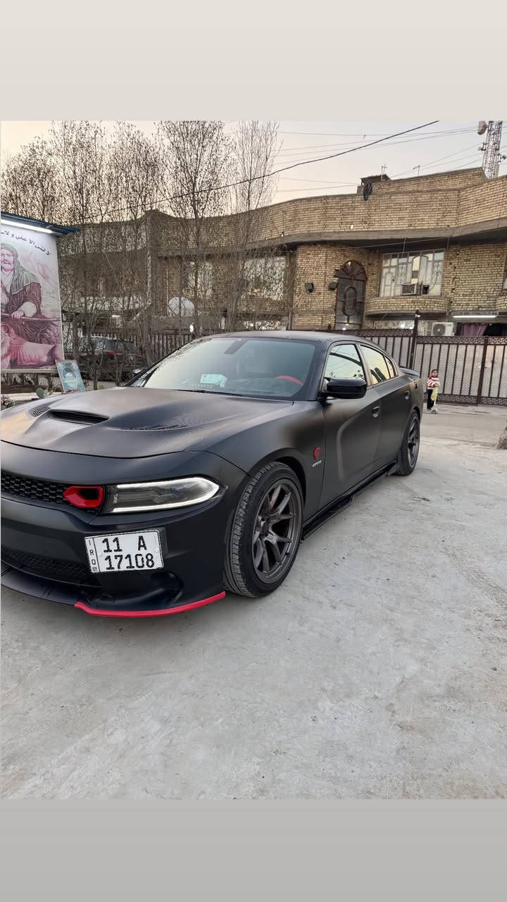 السلام وعليكم جارجر2018 اصل ابيع او مراوس. رقم بغداد بسمي هيمي ٨ سلندر. كفاله عامه عليها برمجه مي مصطفى ايكل مراوح او طلقات الصوت رعب. بدون صبغ. فول ع الفتحه مغلفه بي بي اسف اسود طافي ضمان ٥ سنوات مكان السياره بغداد ***********
