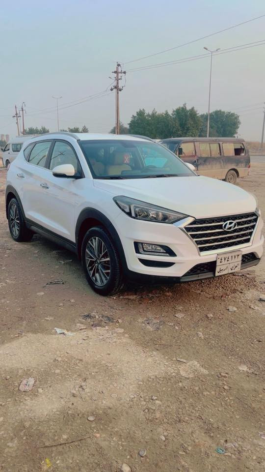 السلام عليكم هونداي توسان كوري  موديل 2019 محرك 2000 بصمة
كشن كهرباء
العداد139
كفالة ماعدا شبر بالباب 
السعر 193$ وبيها مجال 
واسط العزيزية
***********
