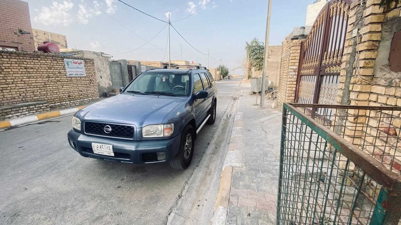 السلام عليكم 
سيارة باثفندر للبيع موديل ٢٠٠١  
مصبوغة حزام للجماليه بدون حادث 
گير ومحرك مكفولات 
السعر ٧٠ وبيه مجال مكان الكوت 
***********
