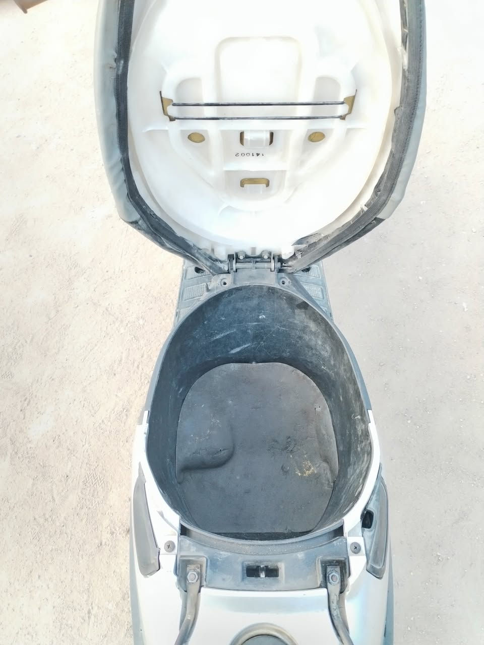 بطه تسعه وتسعين كهربائيات كله شغاله مكينه مامفتوحه جيب مصلح وافحص ***********
