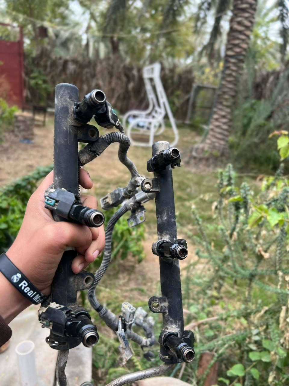 سلام عليكم من رخصة الادمن المحترم مساطر كيا سيدونا 2008 مع الضفيره كامله مع النوزلات جدد  شرط عل فحص سعرها 80 وبيها مجال للشراي  الثانيه بيه 2 نوزلات شغالات مع الضفيره سعرها 65 وبيها مجال ويده كير 2008 بلاديه تفصيخ  نضيفه بدون كسور السعر15 وبيه مجال مكاني بابل المسيب للتواصل توصيل موجود لجميع المحافظات ***********
