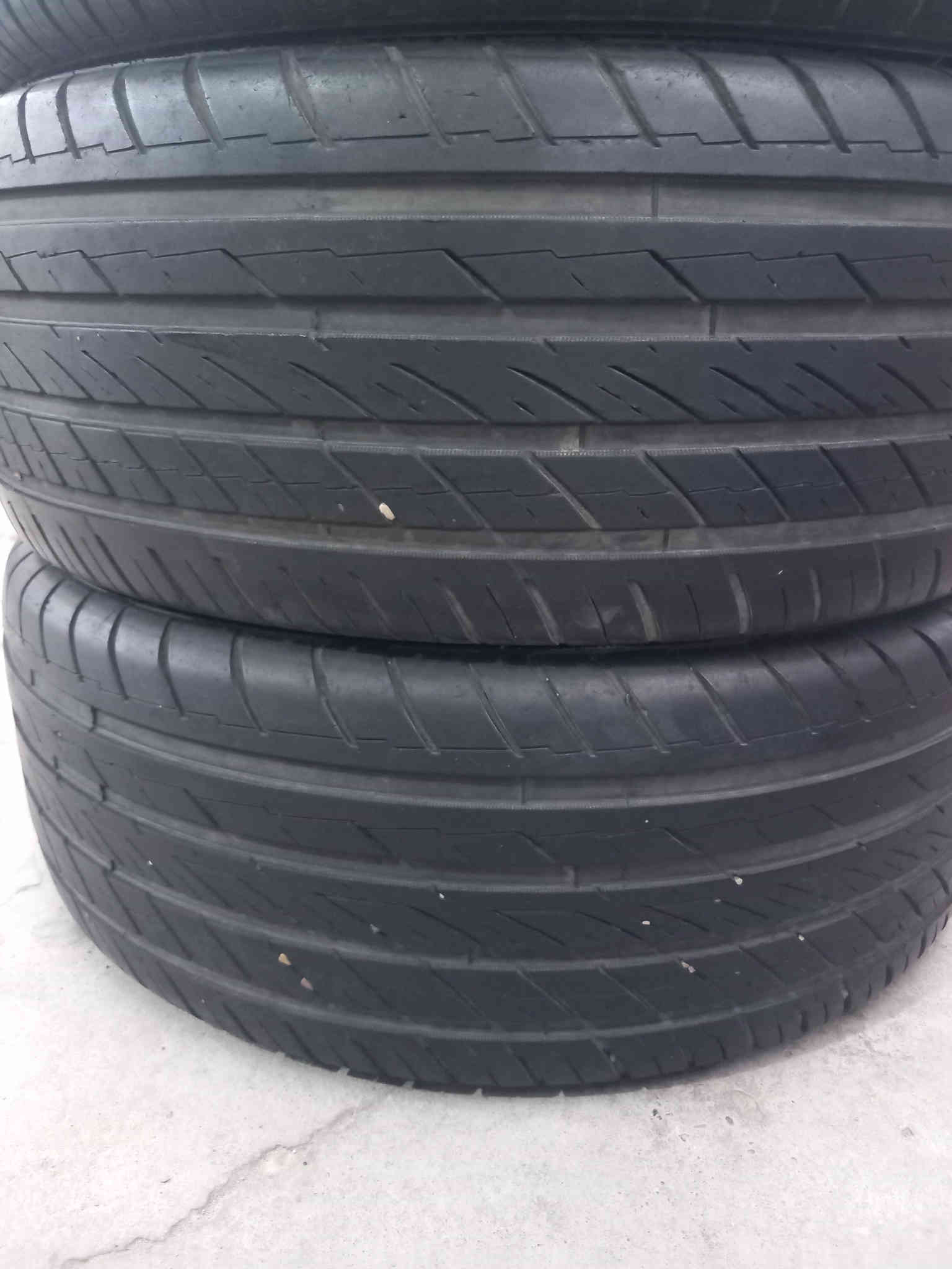 السلام عليكم...تخم ويل كب 17 اصلي النترا موديل 17  18 + 4 اطارات 225/45/17 ....سعر التخم 300 الف 
العنوان:بغداد الجديده
للاتصال:***********
