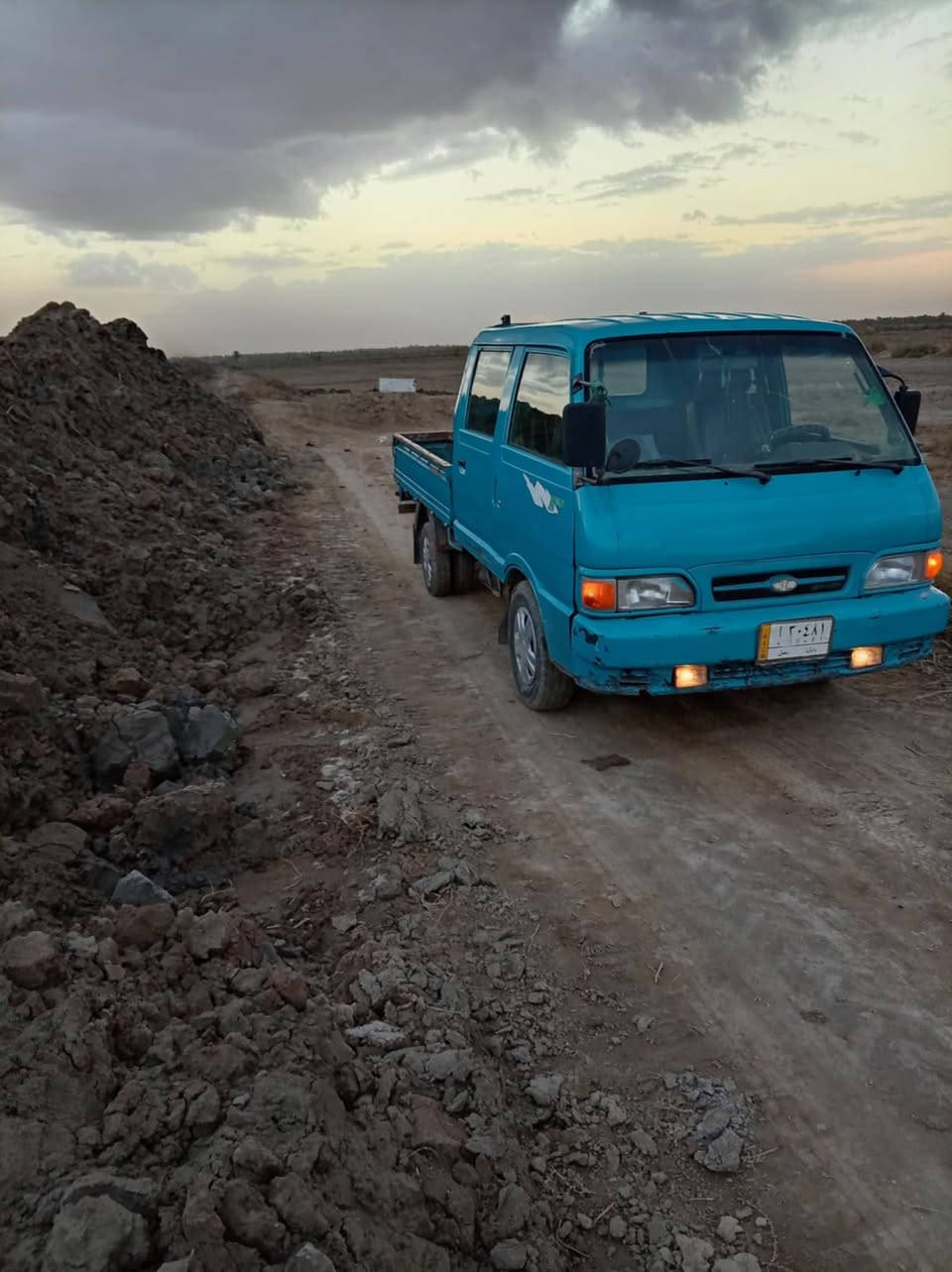 السلام عليكم سياره للبيع مديل ٩٥ مكفولة  على وضع الشركه كيل وااكسن ومحرك وحداديه كفاله كرهبائياتهه كلهه شغاله السعر ٦٥ وبيهه مجال للشراي الاتصال ***********
