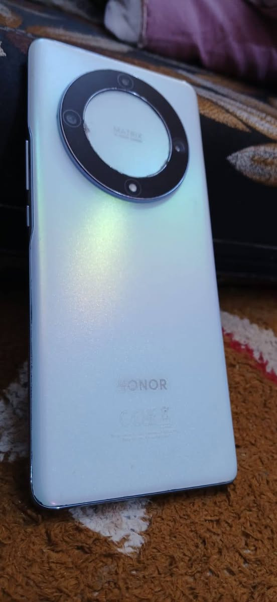 جهاز HONOR X9a 5G للبيع ذاكره 265  نضيف فقط كامره الخلفيه شويه مو واضحه ولباقي مكفول سعره ١٧٥ وبي مجال


**إذا كنت صاحب هذا الإعلان وتريد حذفه لأي سبب، رجاءا أرسل رسالة إلى الدعم الفني**