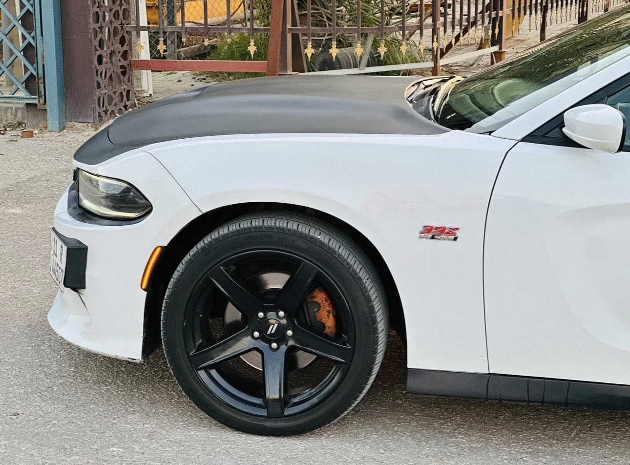 السلام عليكم
جارجر R/T 5700
موديل 2015
رقم بغداد دولي الجديد مداور مضمون
صور الحادث مرفقه بلمنشور حادثهه كلش حلو وخفيف بدون شواصي
عليهه ادامه كامله و برمجه 
تخم تاير جديد / حداديه جديده 
تبريد ثلج كير محرك خير من الله 
المواصفات
-شاشه كبيره
-كامره خلفيه
-شفتات ستيرن
-تبريد خلفي
-كشن كهربائي
-مرايا هيتر 
اللي تخدمه يتصل وعيوني اله واللي متعجبه يعبر المنشور بكلمه طيبه❤️
للأتصال (***********)
