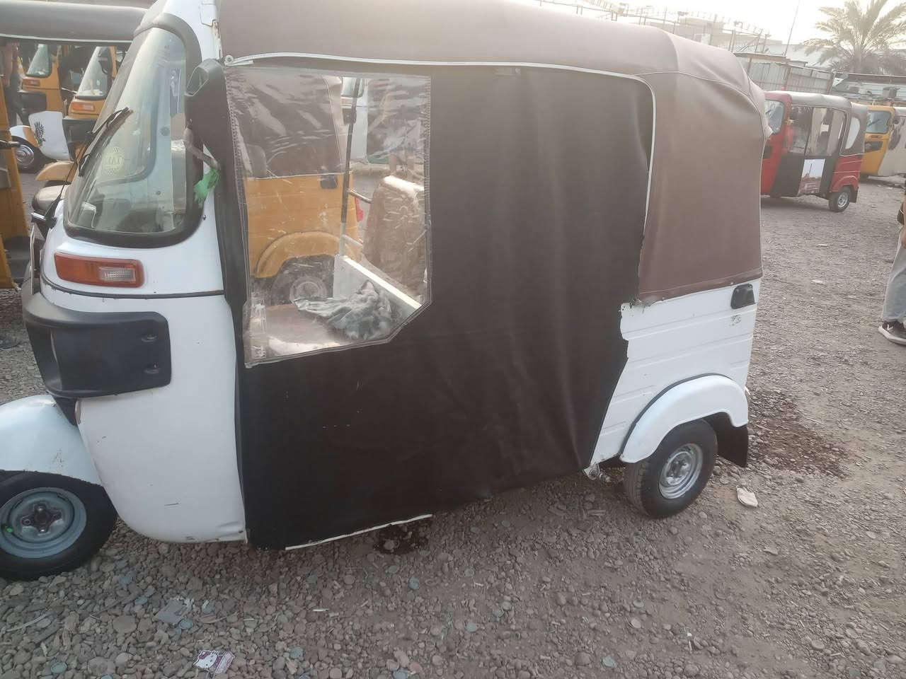 السلام عليكم
تكتك البيع مديل 2020 رقم وسنوية تحويل ثاني يوم تكتك خير من الله السعر 6و600وبيهة مجال الطيبين الاستفسار ***********  مكان بغداد شعلة
