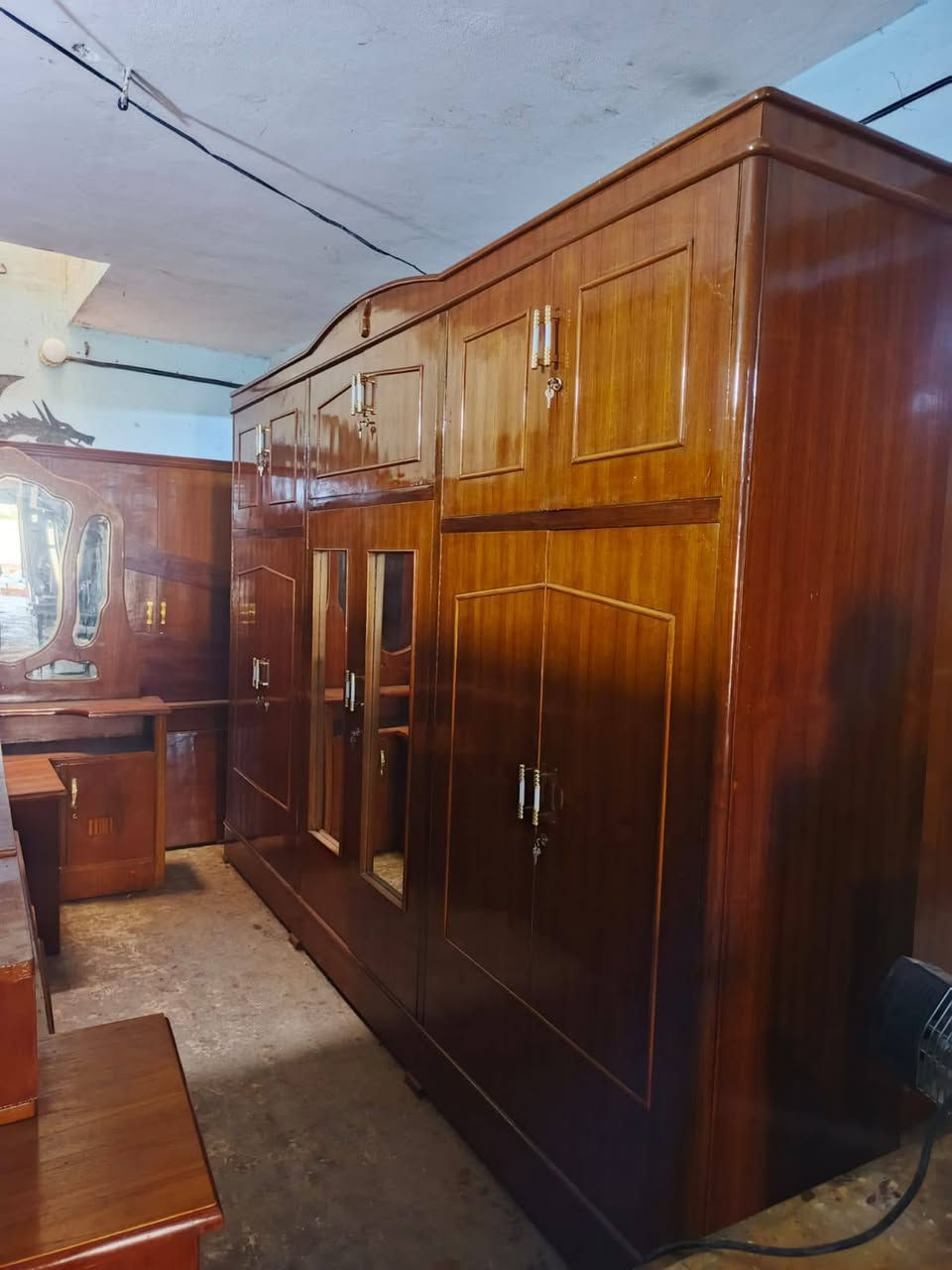 غرفه ام 6 قاطين تزكام داخل وخارج
ضهر جرجوبه 
كوت حي جهاد زويرجات 
مراسله او اتصال 
***********
